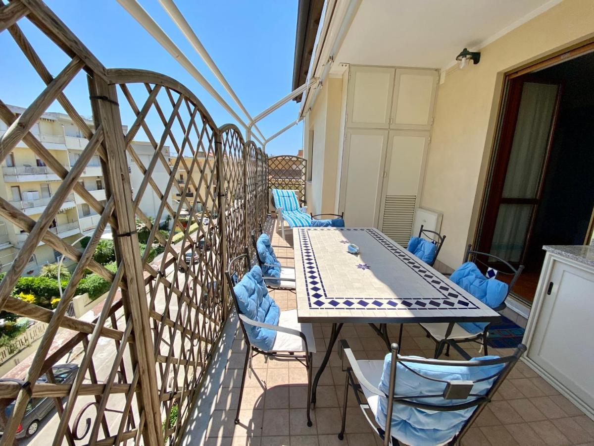 Residenza Le Quattro Palme Appartement Alghero Buitenkant foto